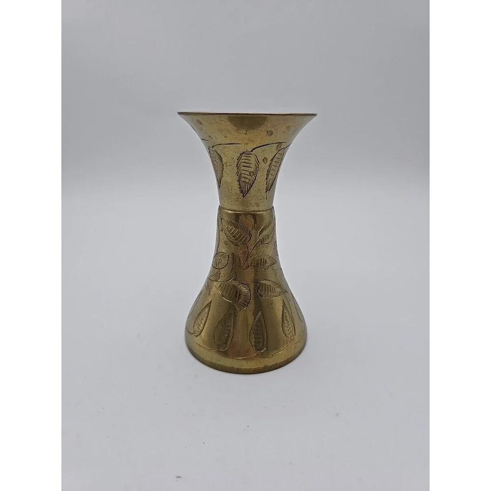 Vintage Sarna Brass Vase India 4.75" Flower Leaves Hand Etched 415T BOHO - Picture 2 of 9